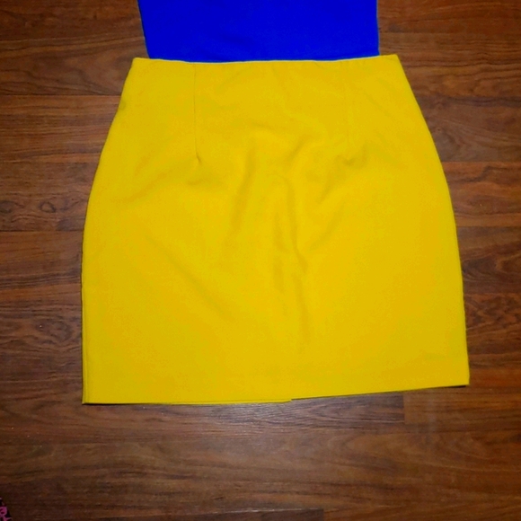 Yellow Skirt - Picture 2 of 3